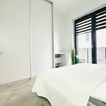 Male Garbary 8 * 포즈난