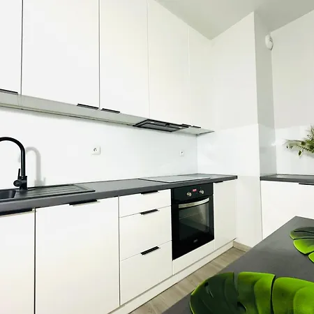 Male Garbary 8 Poznan